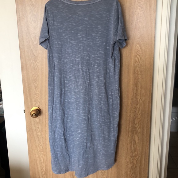 Super comfy Gap hi-lo midi dress. - Picture 2 of 3